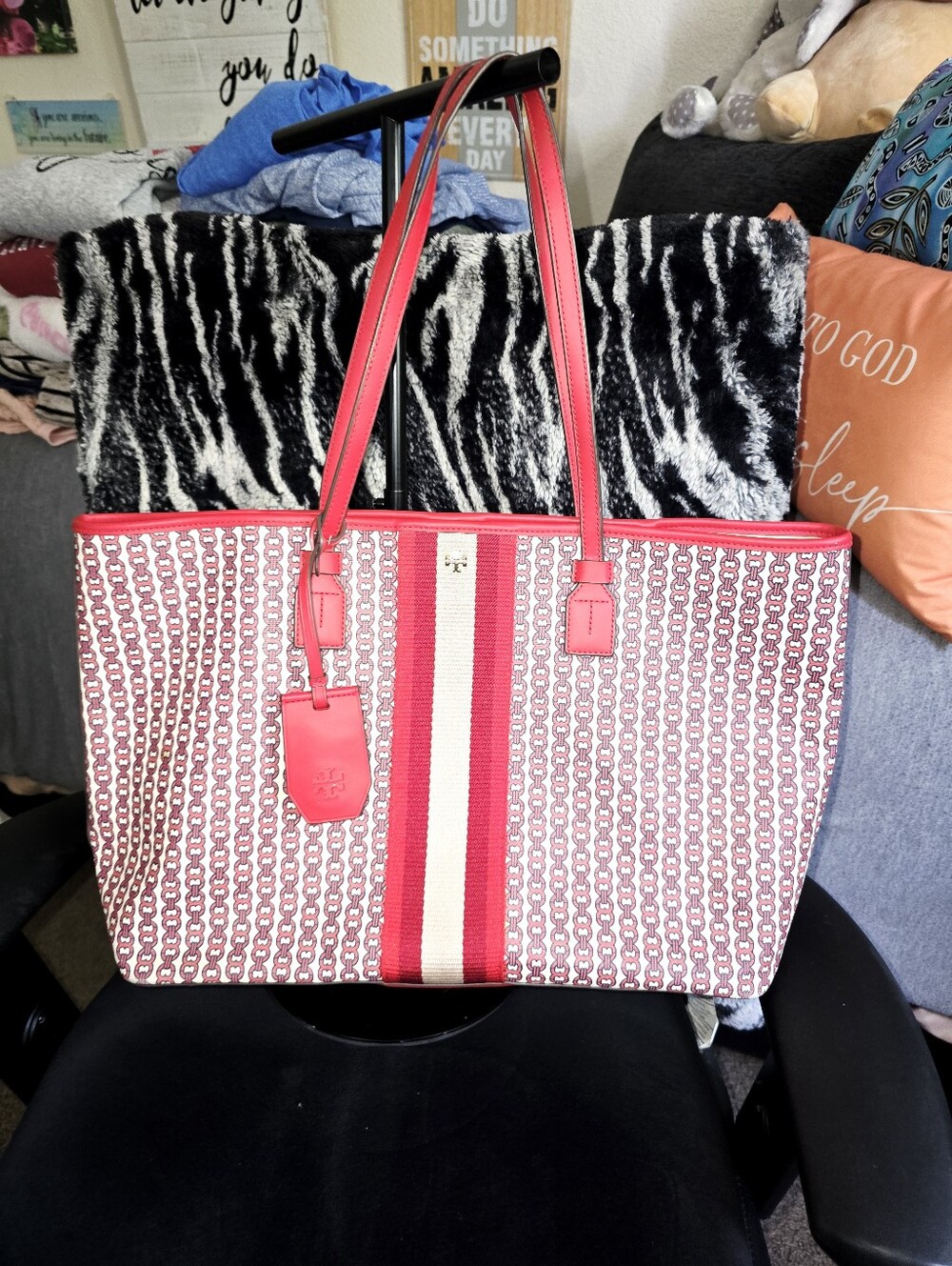 Tory Burch Gemini Link Canvas Tote In Liberty Red Colorway In Preloved Condition